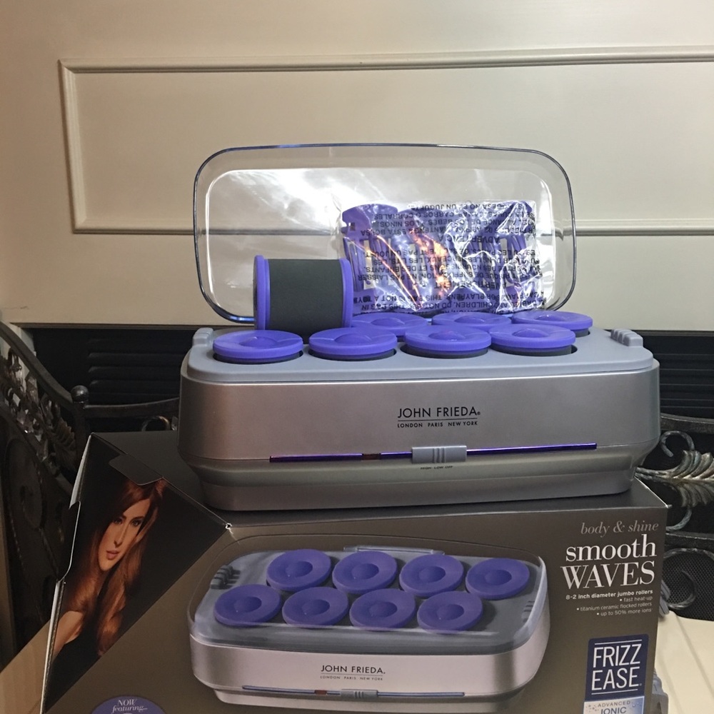 New John Frieda Smooth Waves Jumbo Rollers